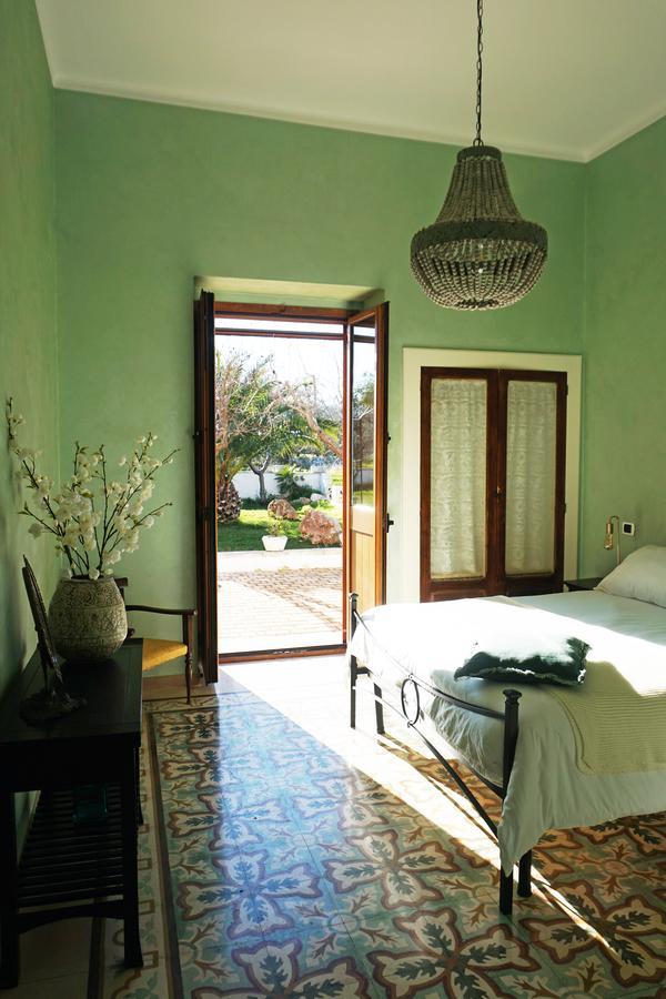 Masseria Cesarina B&B กัสเตลลานา กรอตเต ภายนอก รูปภาพ