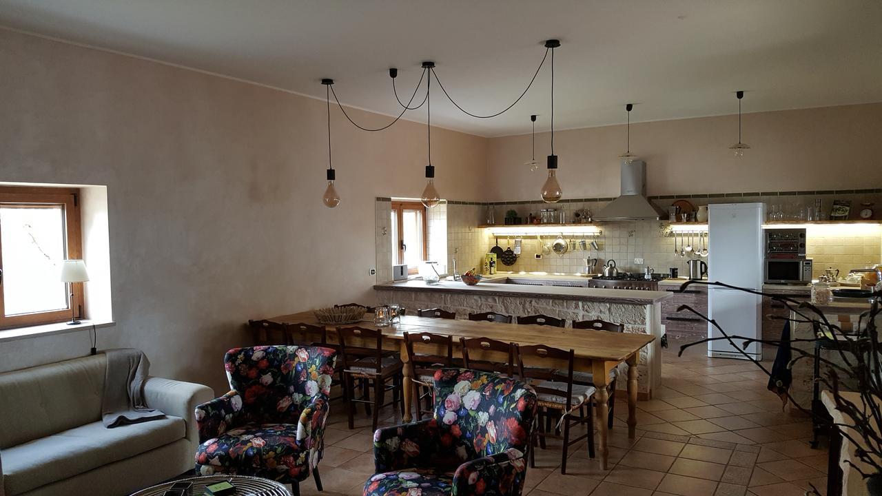 Masseria Cesarina B&B กัสเตลลานา กรอตเต ภายนอก รูปภาพ