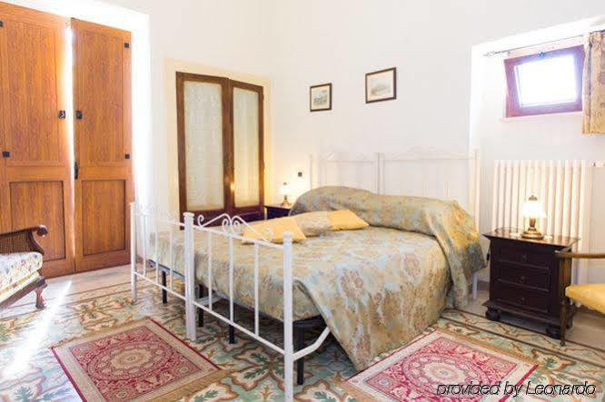 Masseria Cesarina B&B กัสเตลลานา กรอตเต ภายนอก รูปภาพ